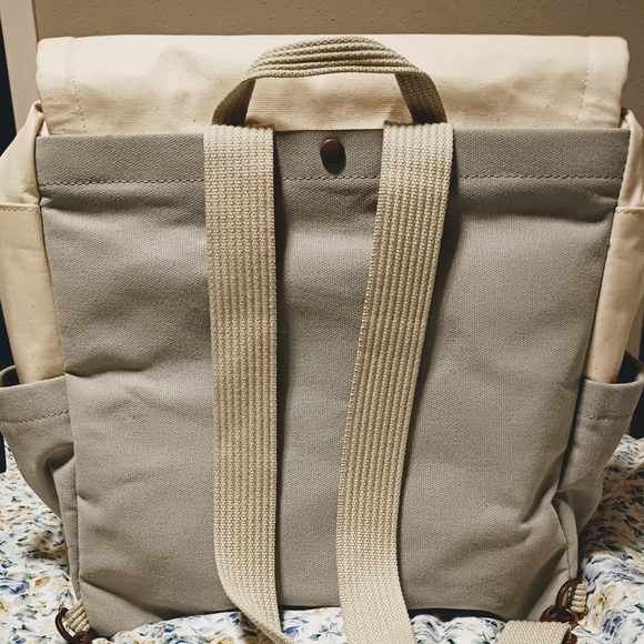 Petunia Pickle Bottom Cream and Gray Baby Bag - Picture 2 of 6